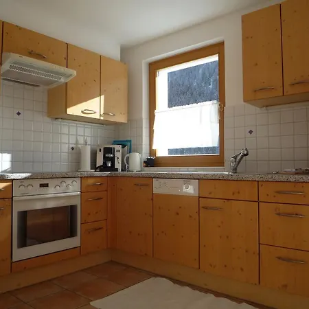 Mezpra Apartment *